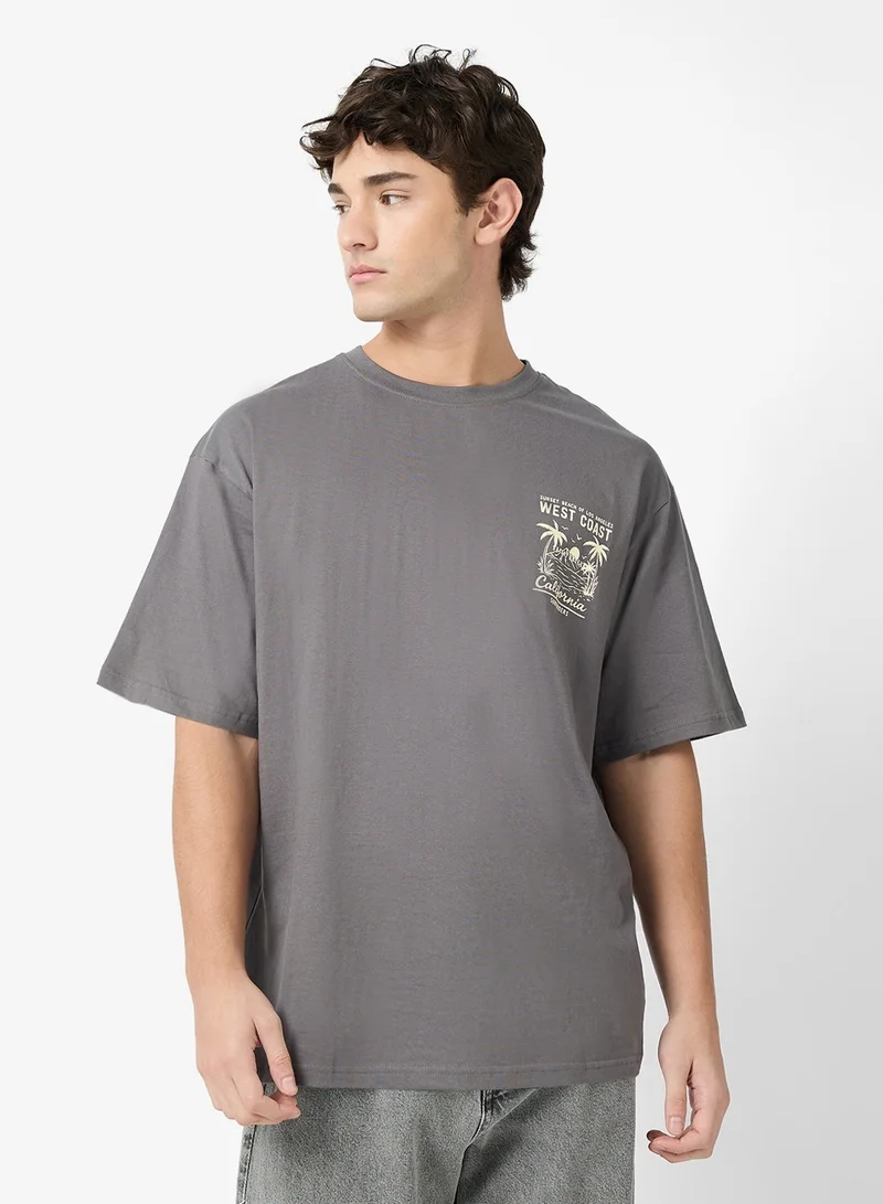 سفنتي فايف تيشيرتات واسعة